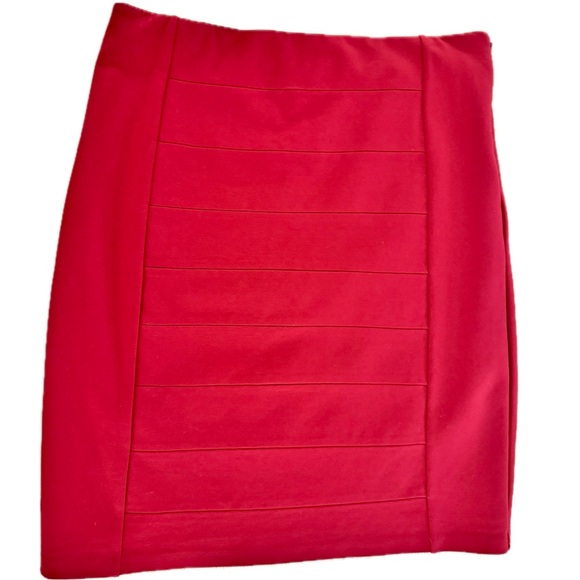 White House Black Market Dresses & Skirts - White House Black Market Red Pencil Skirt, Size 10